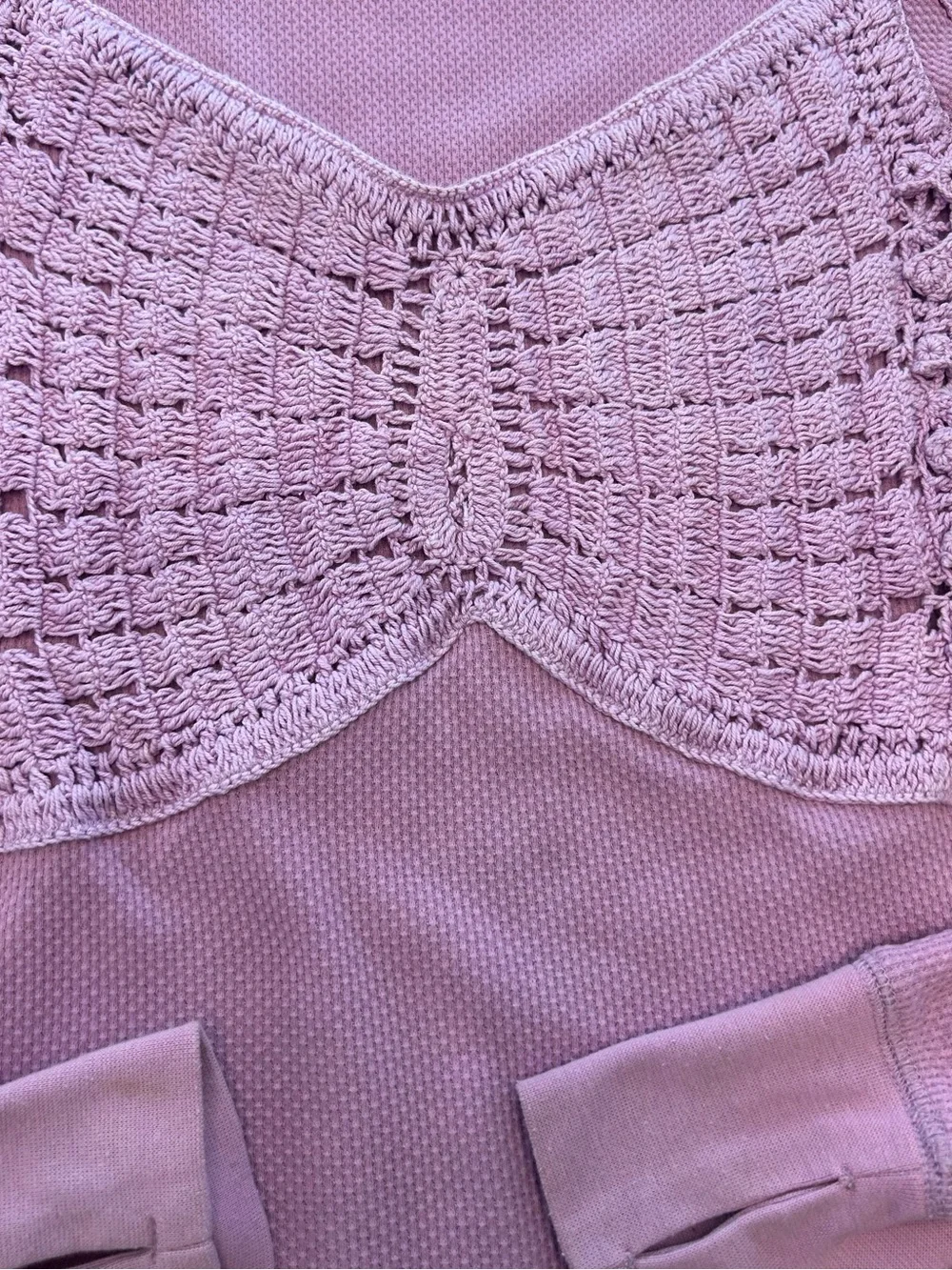 Free People purple butterfly Crochet Thermal cottage Boho waffle knit top M - Picture 6 of 8